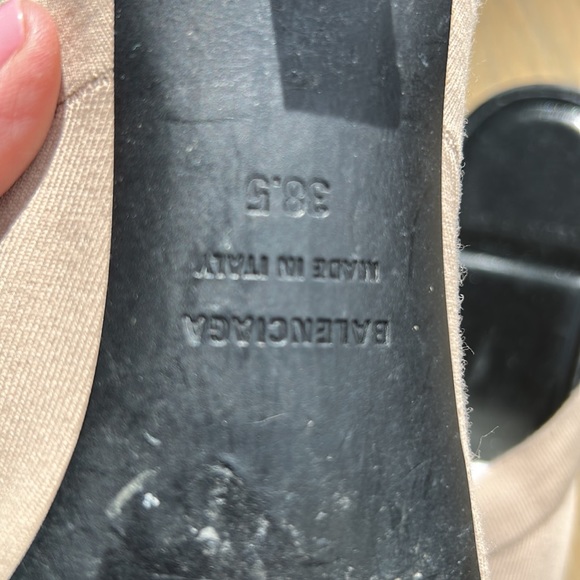 Balenciaga stretch tight sandal beige size 38.5 39 8.5 with box great condition - Picture 4 of 6